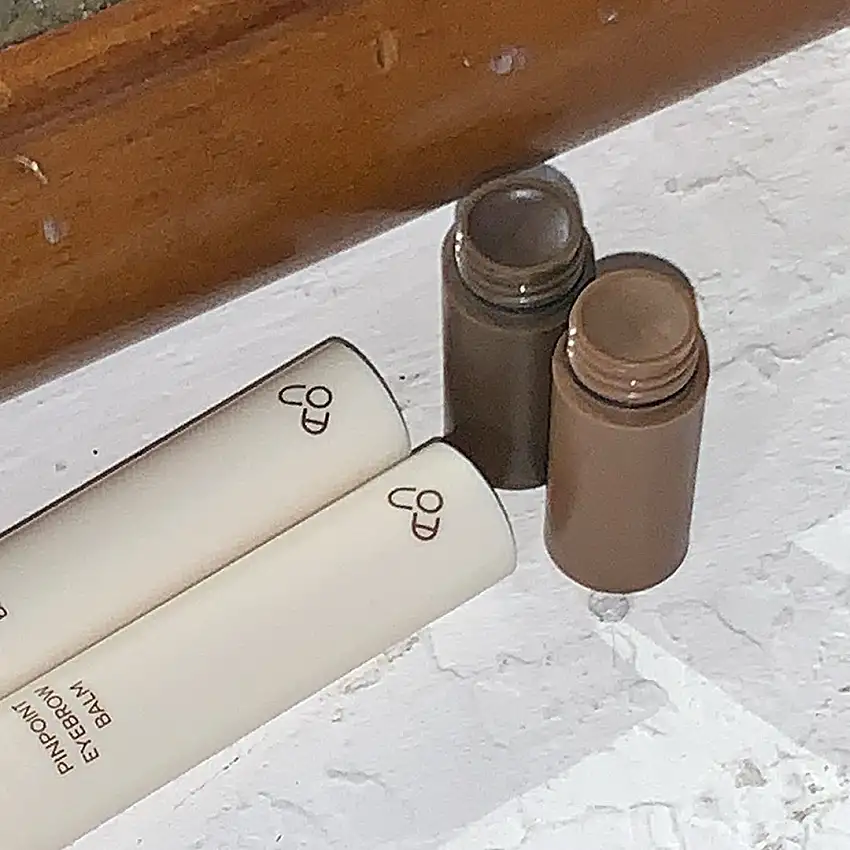 AOU Pinpoint Eyebrow Balm - #01 Dark Chocolate